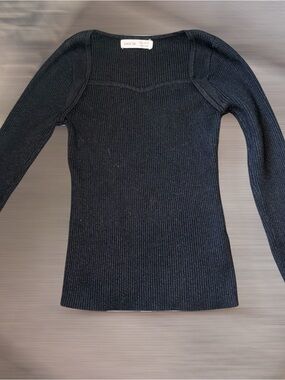 SHEIN, Women’s Black Ribbed Long-Sleeved Shirt